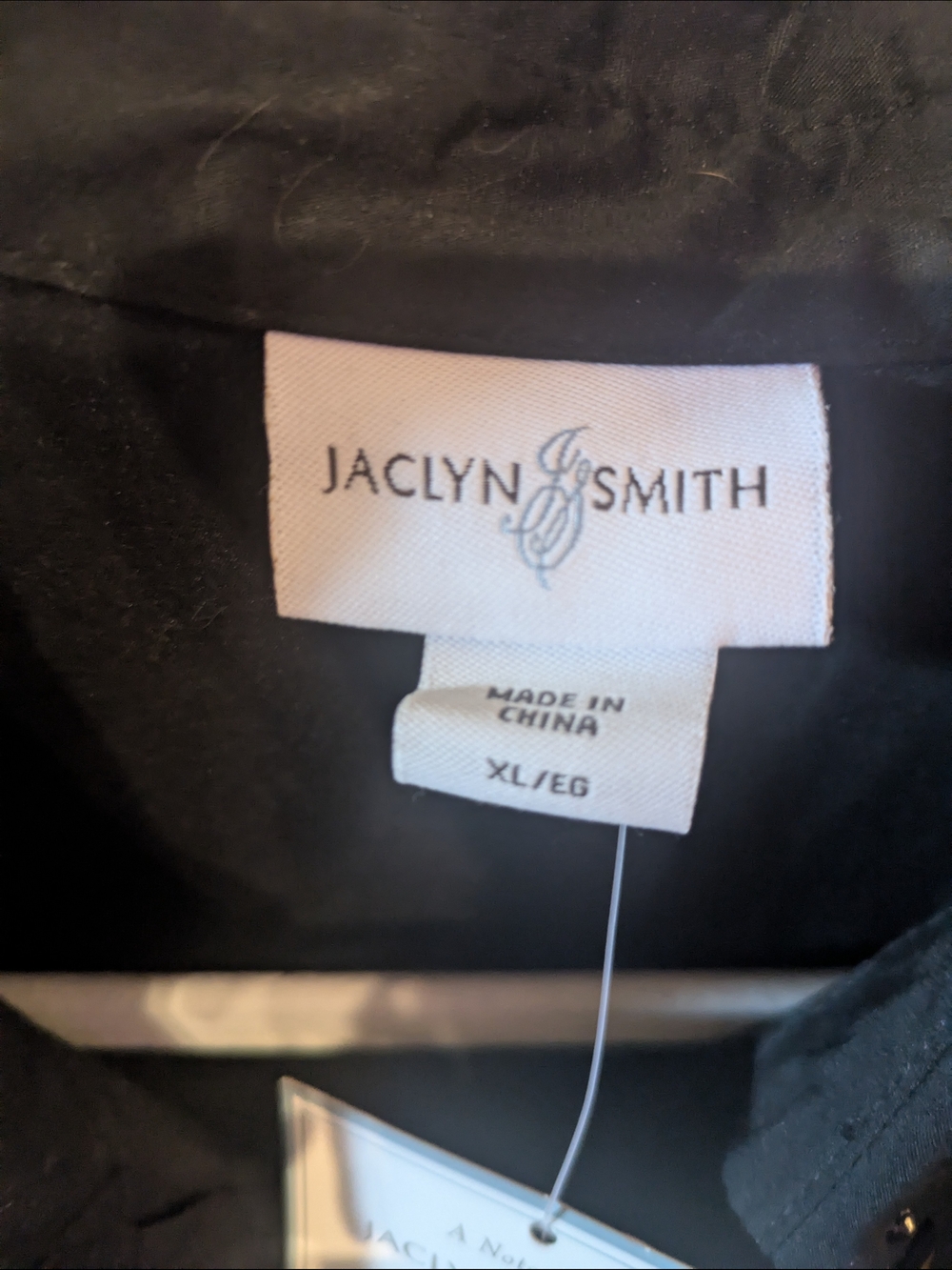 Jaclyn Smith XL Long Sleeve Black Button-Up Shirt Jeweled Collar French Cuffs - Picture 5 of 7
